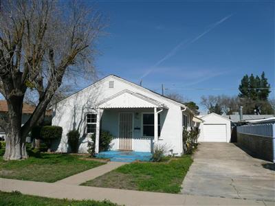 285 E 19th St, Merced, CA 95340 photo 1