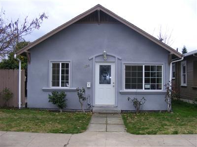 236 Flora St, Lodi, CA 95240 photo 1
