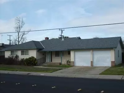 209 Cottage Ave, Manteca, CA 95336 photo 1