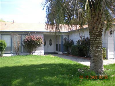 1420 Bella Terra Dr, Modesto, CA 95355 photo 1