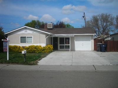 355 E 21st St, Tracy, CA 95376 photo 1