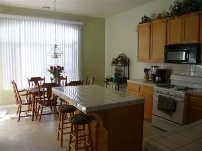 1883 Picadilly Way, Manteca, CA 95336 photo 2