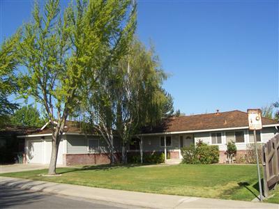 2606 Warwick Ln, Modesto, CA 95350 photo 1