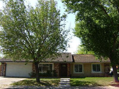 105 Hubert Dr, Modesto, CA 95354 photo 1