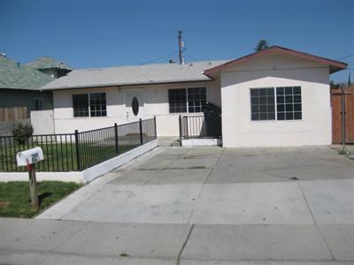 209 Barozzi Ave, Modesto, CA 95351 photo 1