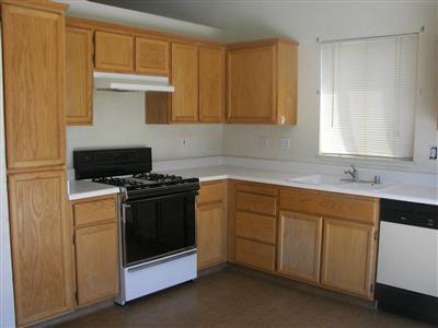 1082 Twilight Dr, Ceres, CA 95307 photo 4