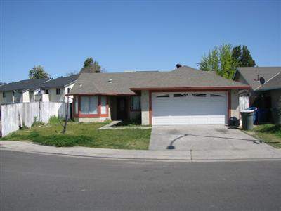 1208 Rolls Royce Ln, Modesto, CA 95351 photo 1