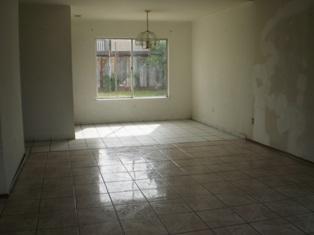 1608 Giammona Ct, Modesto, CA 95358 photo 2