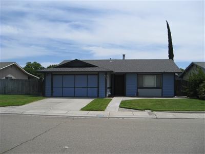 1446 Snyder St, Manteca, CA 95336 photo 1