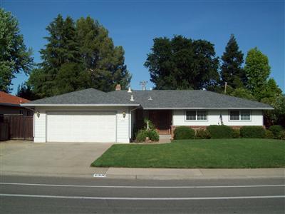 4906 Crestview Dr, Carmichael, CA 95608 photo 1