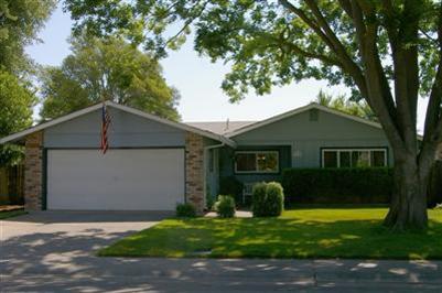 818 Hudson St, Davis, CA 95616 photo 1
