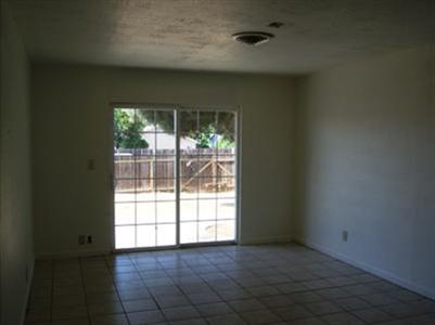 801 Lombardo Ave, Modesto, CA 95351 photo 1
