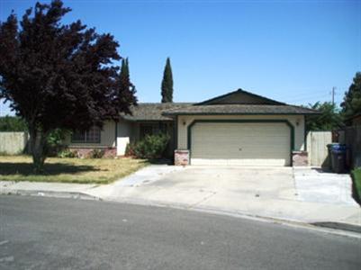 984 Eureka Dr, Turlock, CA 95380 photo 1