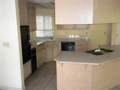 2916 Larrynell Dr, Ceres, CA 95307 photo 2
