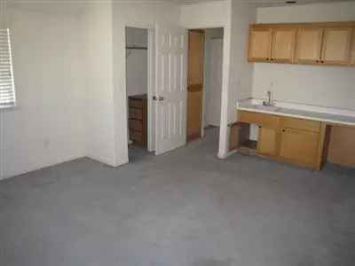 458 E Golf Cir, Manteca, CA 95337 photo 9