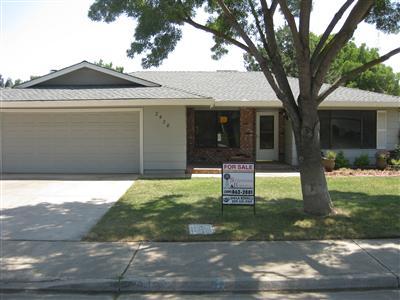 2424 Brookdale Dr, Merced, CA 95340 photo 1