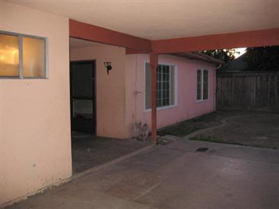 1933 Yellow Pine Dr, Modesto, CA 95351 photo 1