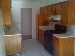 412 Longfellow Ave, Modesto, CA 95351 photo 2