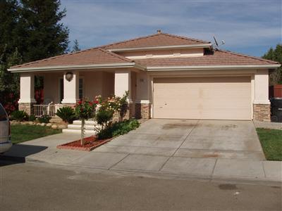226 Red Robin Dr, Patterson, CA 95363 photo 1