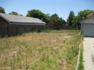 529 Grant St, Turlock, CA 95380 photo 9