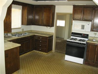 529 Grant St, Turlock, CA 95380 photo 3