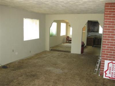 529 Grant St, Turlock, CA 95380 photo 2