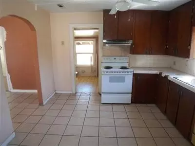 709 Imperial Ave, Modesto, CA 95358 photo 4