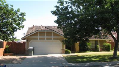 917 Pinecone Dr, Modesto, CA 95351 photo 1