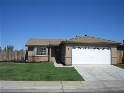 10 S Dana Ave, Planada, CA 95365 photo 1