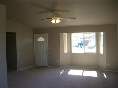 10 S Dana Ave, Planada, CA 95365 photo 2