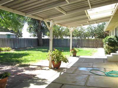 16718 Ward Ave, Patterson, CA 95363 photo 5