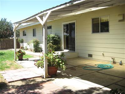 16718 Ward Ave, Patterson, CA 95363 photo 4