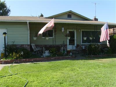 1144 E C St, Oakdale, CA 95361 photo 1