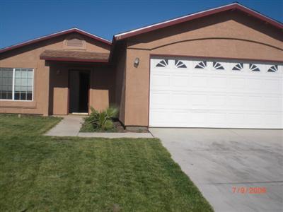 28 S Dana Ave, Planada, CA 95365 photo 2