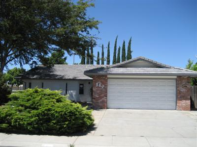 887 Cypress St, Manteca, CA 95336 photo 1