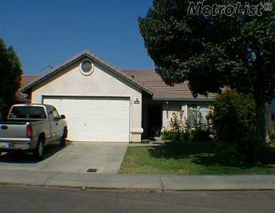201 Sentinel Dr, Modesto, CA 95357 photo 1