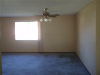 33 Manor Ave, Gustine, CA 95322 photo 4