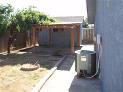 33 Manor Ave, Gustine, CA 95322 photo 10