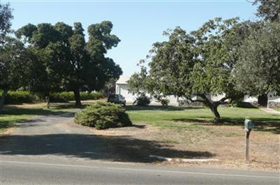 3237 Ladd Rd, Modesto, CA 95356 photo 2