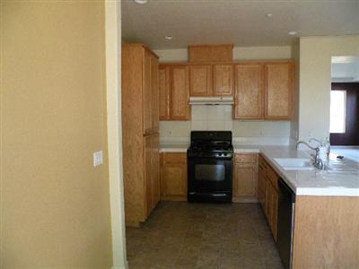 609 Ivy Loop, Winters, CA 95694 photo 3