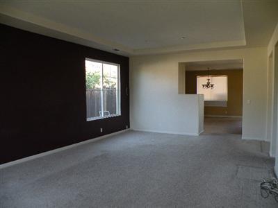 609 Ivy Loop, Winters, CA 95694 photo 2