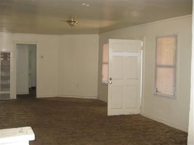 147 S R St, Merced, CA 95341 photo 2