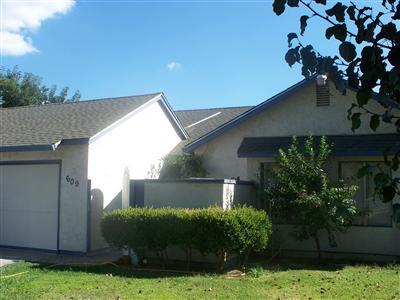 609 Laurel Ave, Modesto, CA 95351 photo 2
