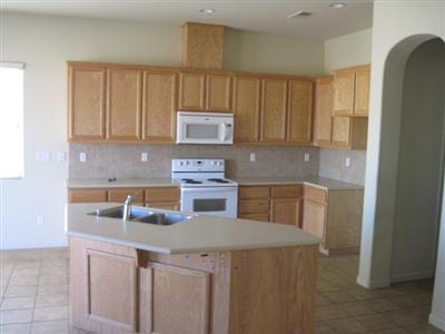 803 Gloucester Ct, Newman, CA 95360 photo 2