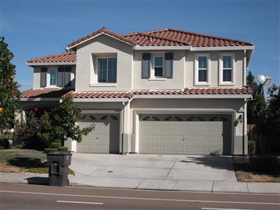 2137 Golden Leaf Ln, Tracy, CA 95377 photo 1