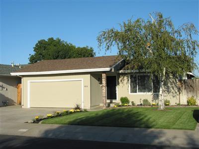 1026 Downing Dr, Lodi, CA 95242 photo 1