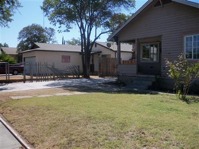 738 W 12th St, Merced, CA 95341 photo 1