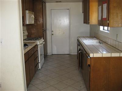 426 Stanislaus St, Lodi, CA 95240 photo 2