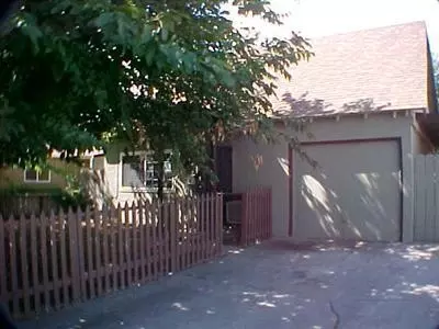 433 Chestnut Ave, Manteca, CA 95336 photo 1
