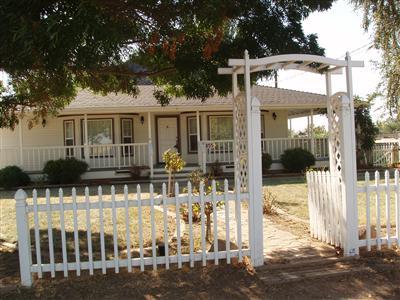 855 I St, Hickman, CA 95323 photo 2